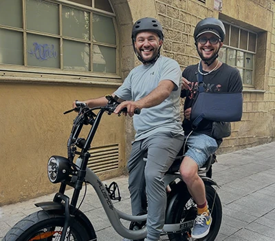 eb8 fat bikes1